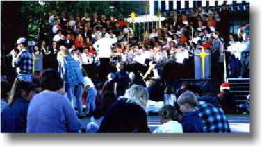 �N���X�}�X���̇@