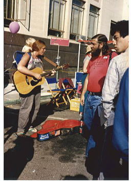 �q�A��̃p�t�H�[�}���X�t��