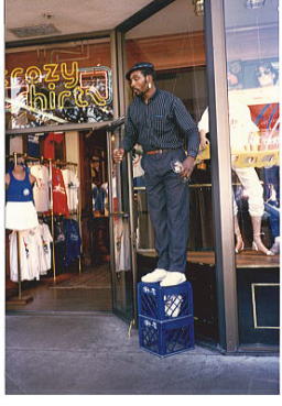 ���X�̊Ŕ̓��C�h�C���l